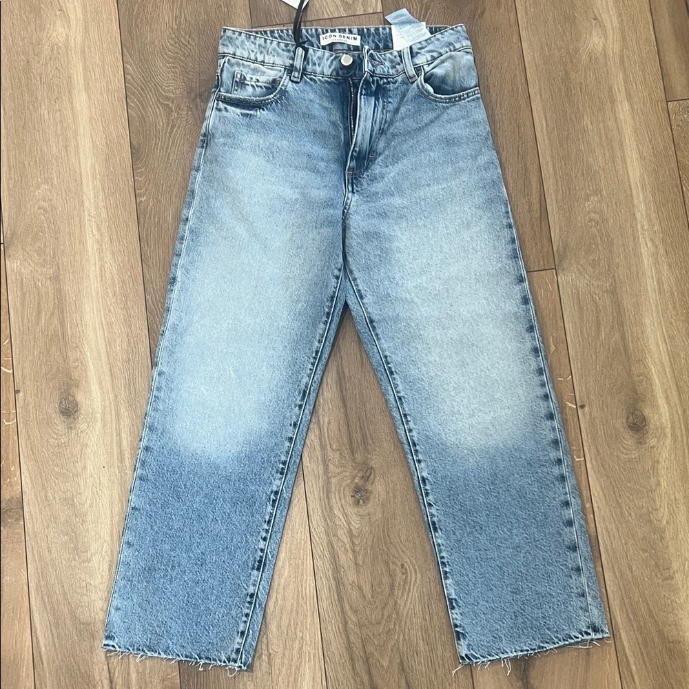 ICON Light Blue Straight-Leg Men's Jeans
